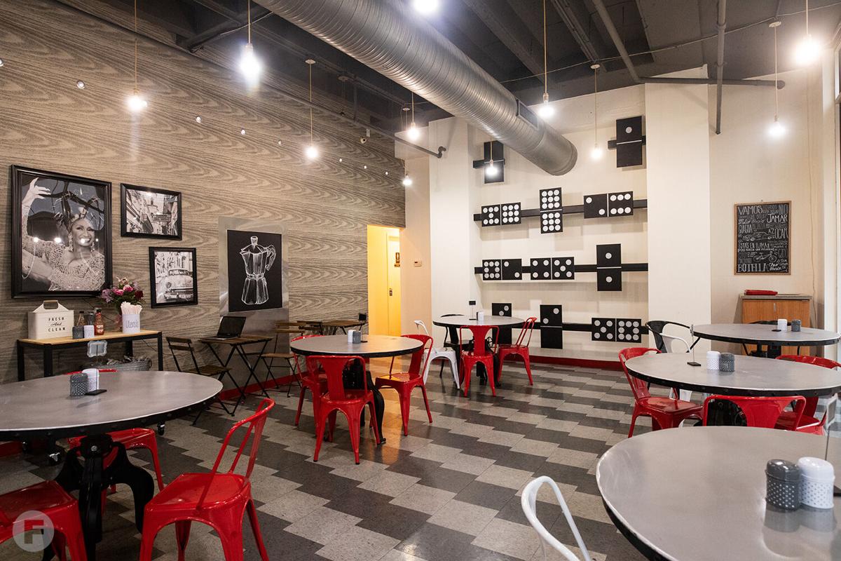 Havana's Cuisine interior